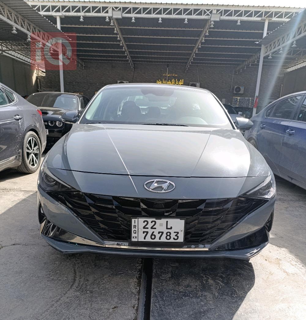 Hyundai Elantra
